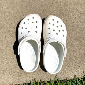 White size 6 crocs